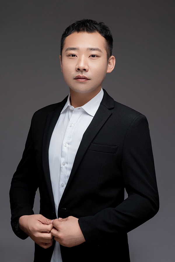 客戶經(jīng)理：郁文全